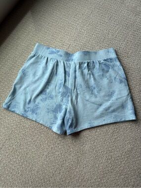 Studio Park x Courtney
Khondabi Spring French Terry Short Blue TieDye - Medium